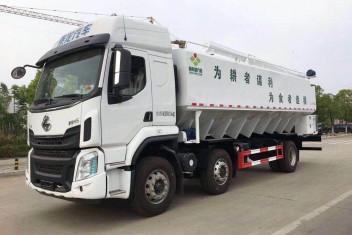 （35方）國(guó)六柳汽乘龍小三軸散裝飼料運(yùn)輸車